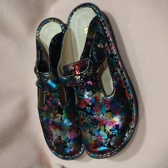 Alegria Women's Iridescent Floral Love Liberty Slip On Mules/Clogs Sz 37 (7-7.5) - Picture 2 of 9